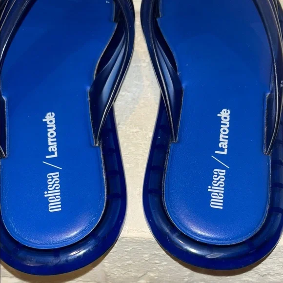 Melissa by Larroude Blue Women's Jelly Slide Sandals, size 8 - Picture 6 of 9